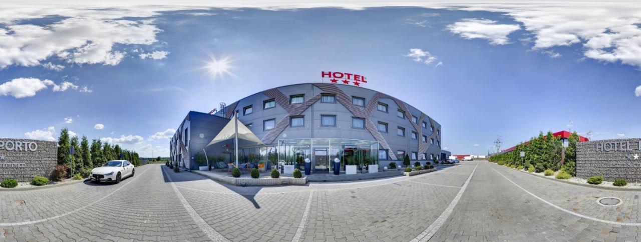 Hotel Porto ราดอมสโก ภายนอก รูปภาพ