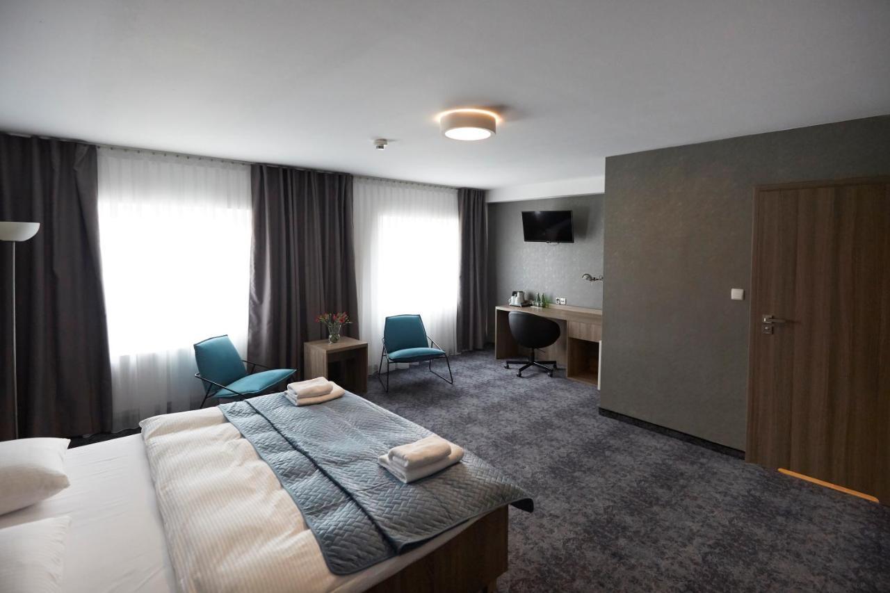 Hotel Porto ราดอมสโก ภายนอก รูปภาพ