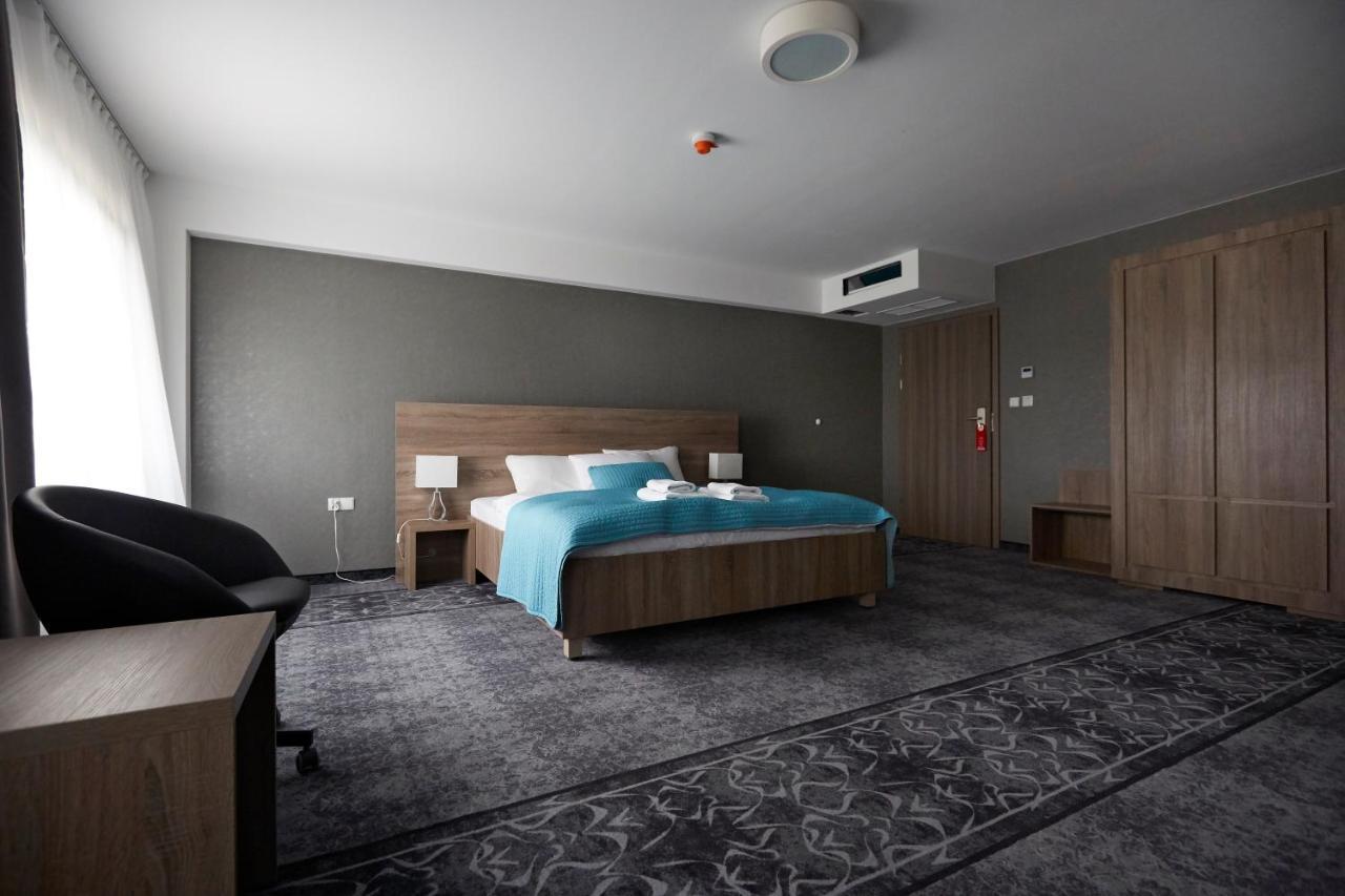 Hotel Porto ราดอมสโก ภายนอก รูปภาพ