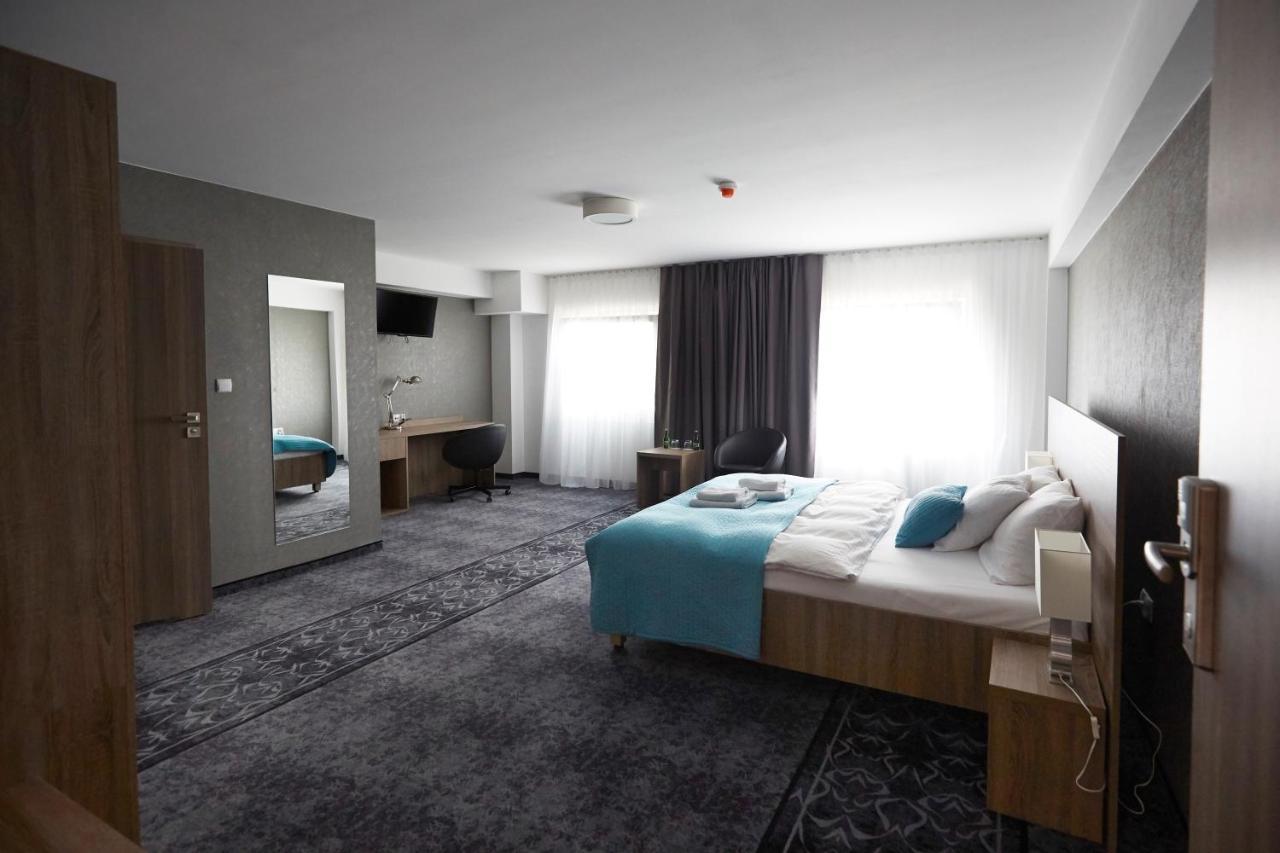 Hotel Porto ราดอมสโก ภายนอก รูปภาพ