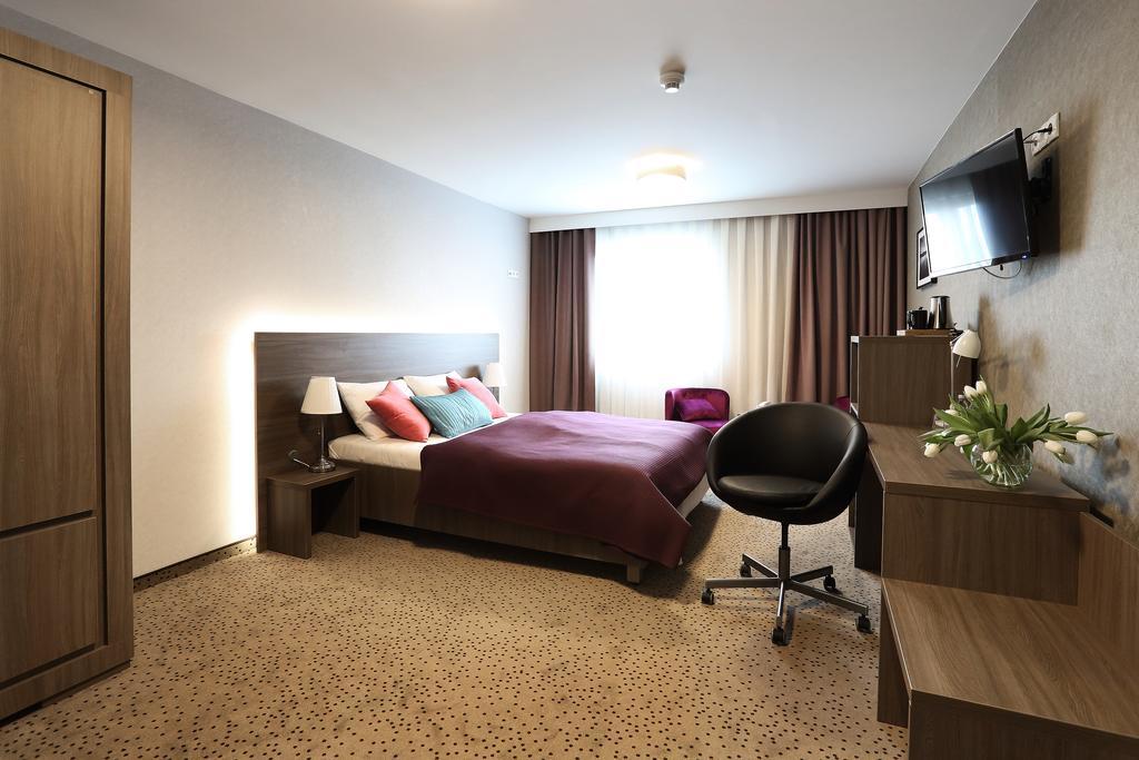 Hotel Porto ราดอมสโก ภายนอก รูปภาพ