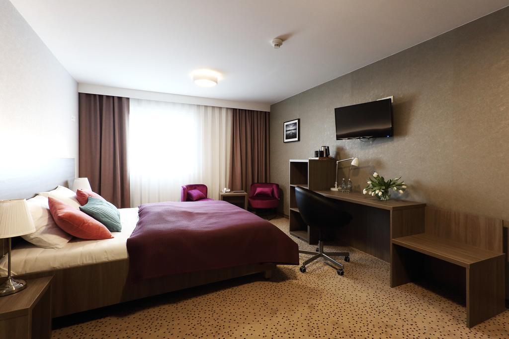 Hotel Porto ราดอมสโก ภายนอก รูปภาพ