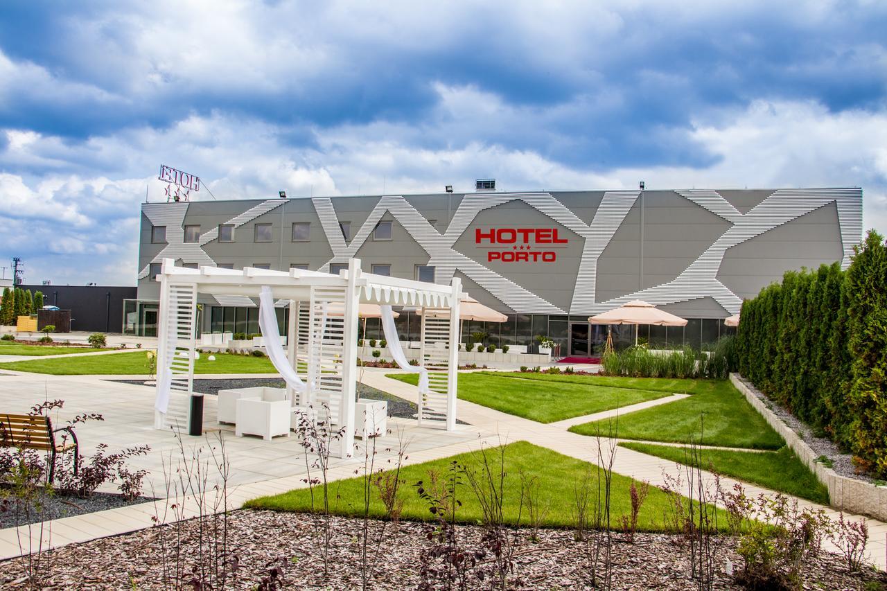 Hotel Porto ราดอมสโก ภายนอก รูปภาพ